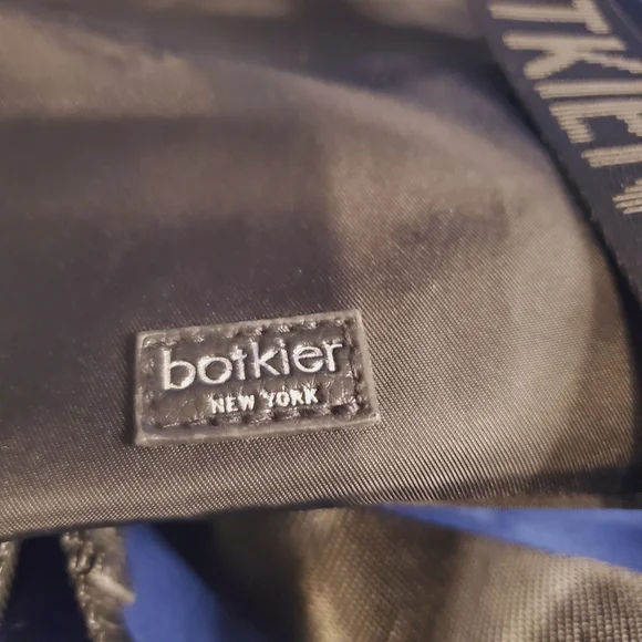 Backpack - Picture 5 of 7